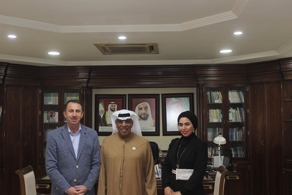 الشامسي يستقبل المدير العام لـ «تكية