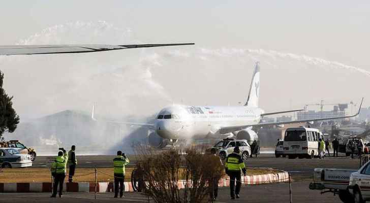 اندلاع حريق بطائرة إيرانية في طهران