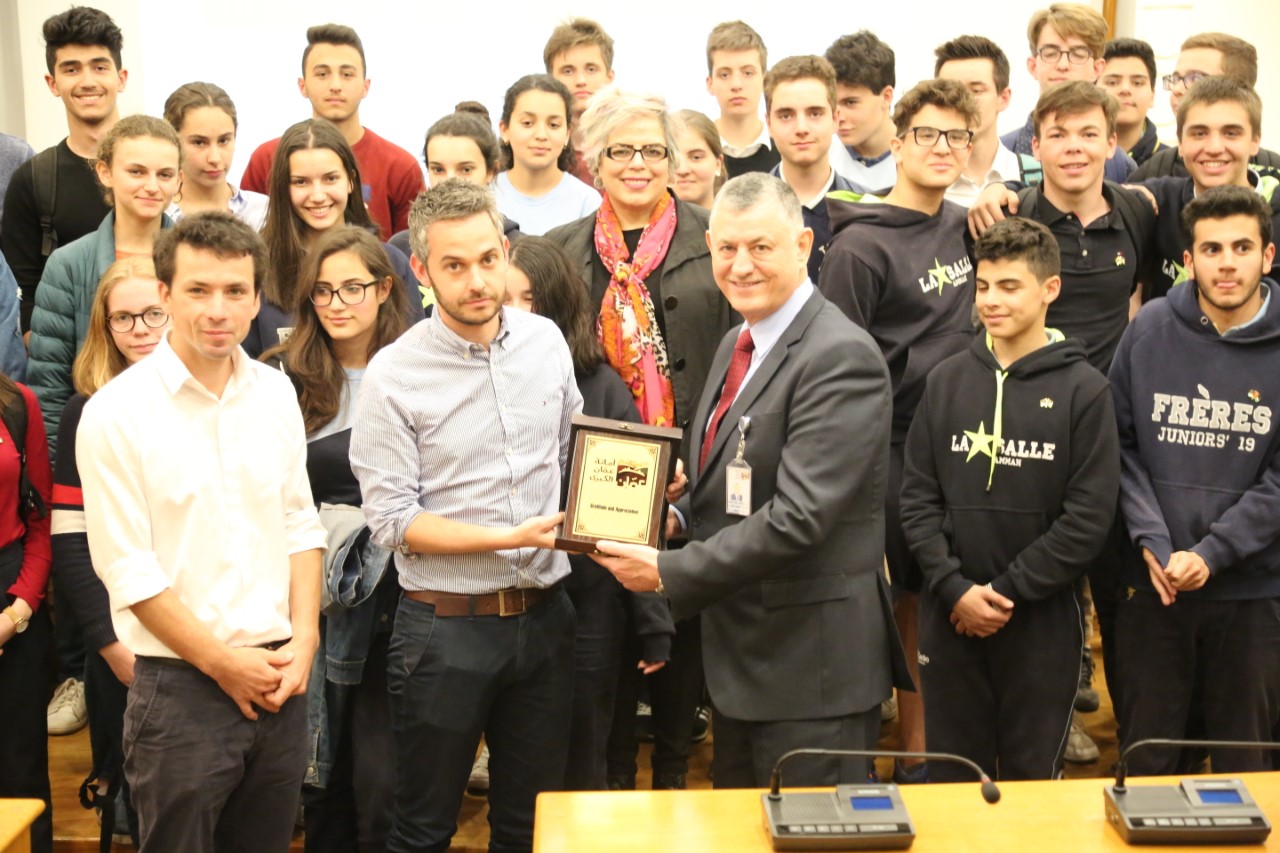 وفد طلابي فرنسي يزور الأمانة