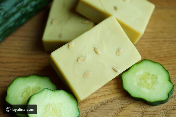طريقة عمل صابونة الخيار لبشرة متجددة