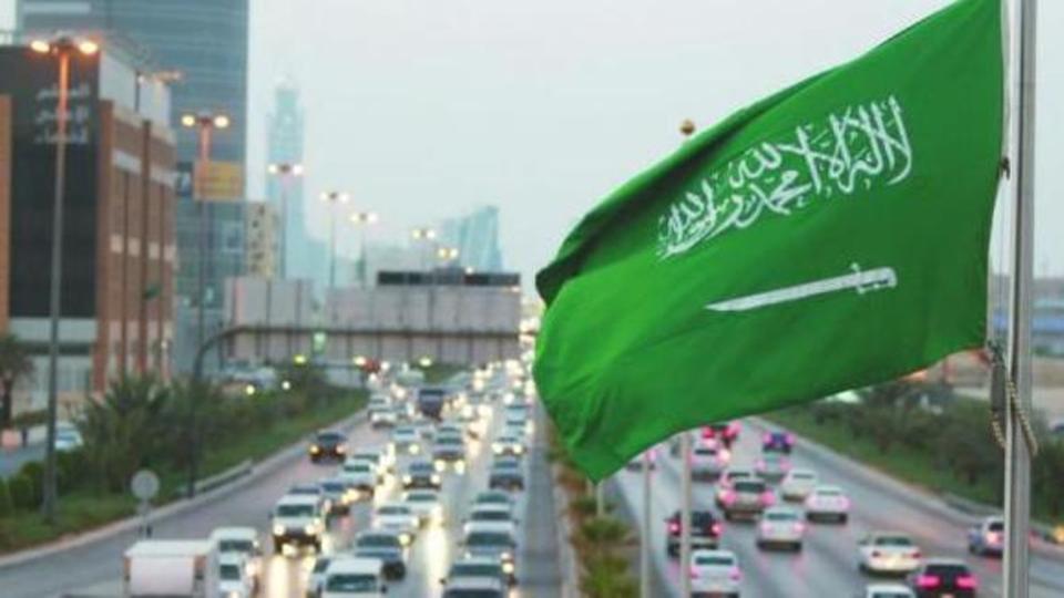 السعودية تبعد وتغرم أردنيا.. والسبب