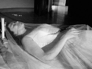 أردنية قضت في يوم قرانها ..