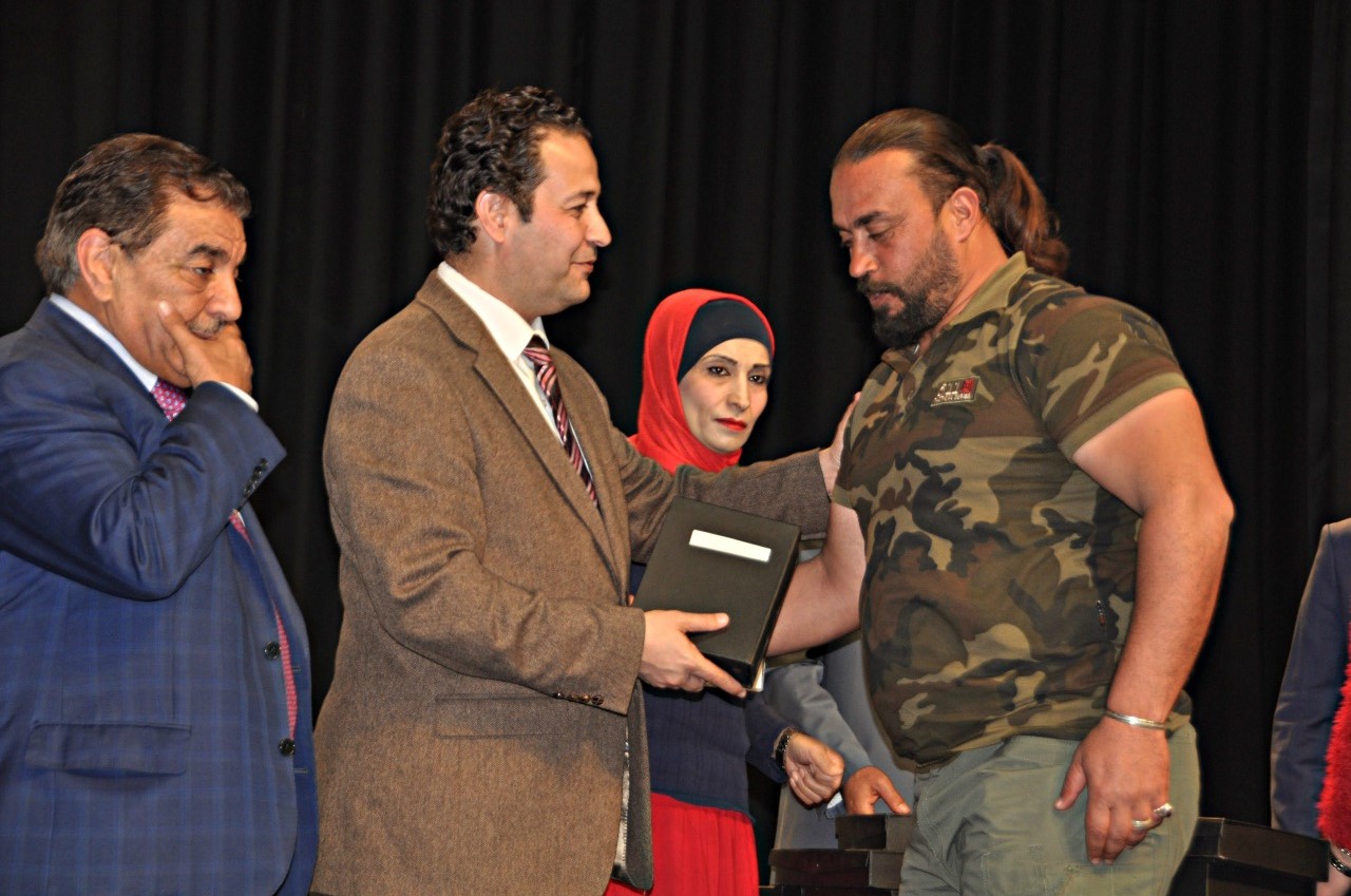 أبو رمان يكرم فريق أهل العزم