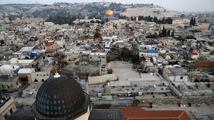 رومانيا وهندوراس تنويان نقل سفارتيهما في