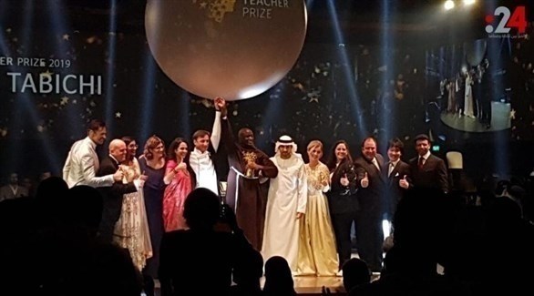الكيني تابيشي يفوز بجائزة أفضل معلم