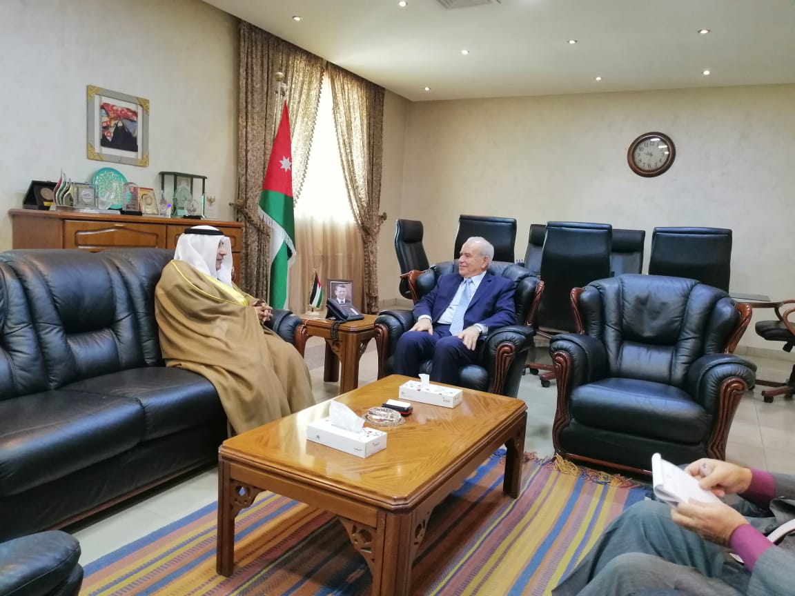 السفير الكويتي يلتقي المعاني