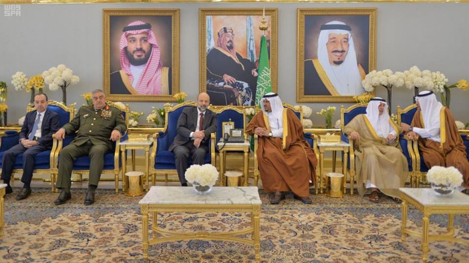 الرزاز وفريحات والجندي يصلون الرياض (صور)