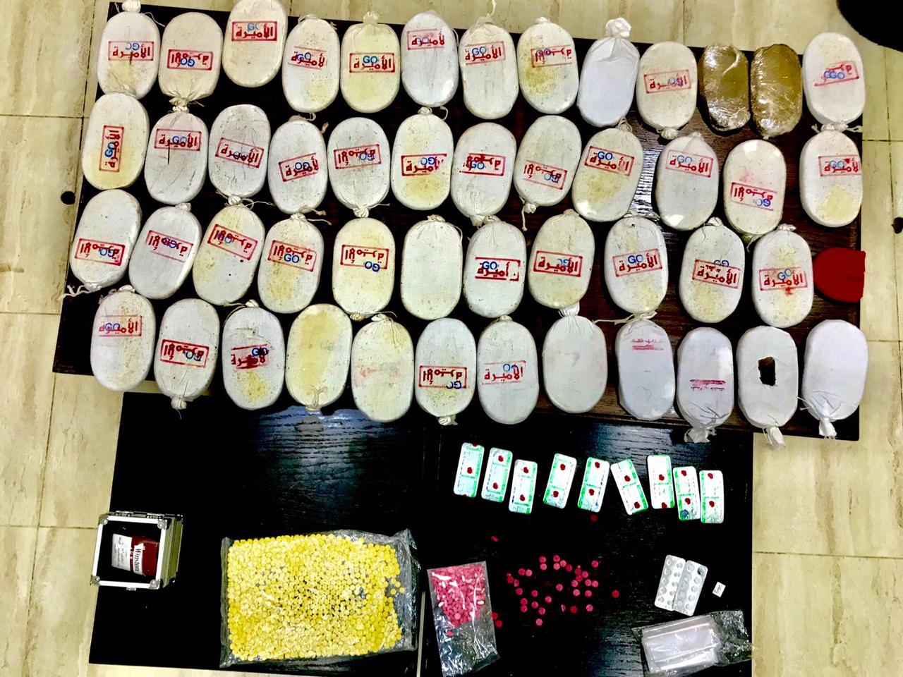 القبض على مروجين بحوزتهم «50 كف