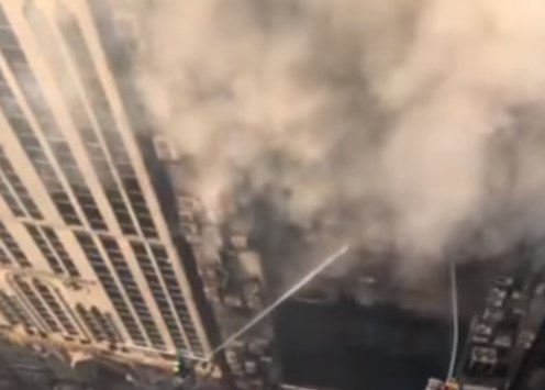 بنغلاديش.. مصرع 5 أشخاص قفزوا من