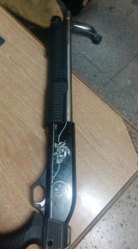 القبض على شخص أصاب مواطن بـ