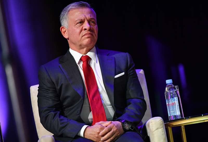 ساعات على انتهاء التصويت.. صوتوا للملك