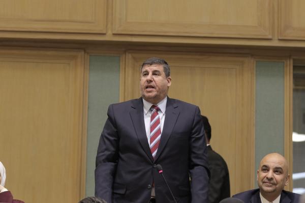 السعود يسأل الحكومة عن ’عشاء‘ سفارة