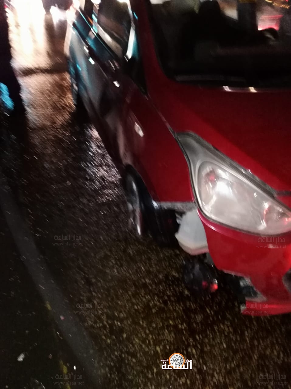 إصابة بتدهور مركبة بشارع المدينة الطبية