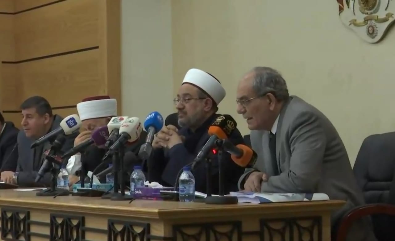 النائب الرقب يرفض السماح لرئيس لجنة