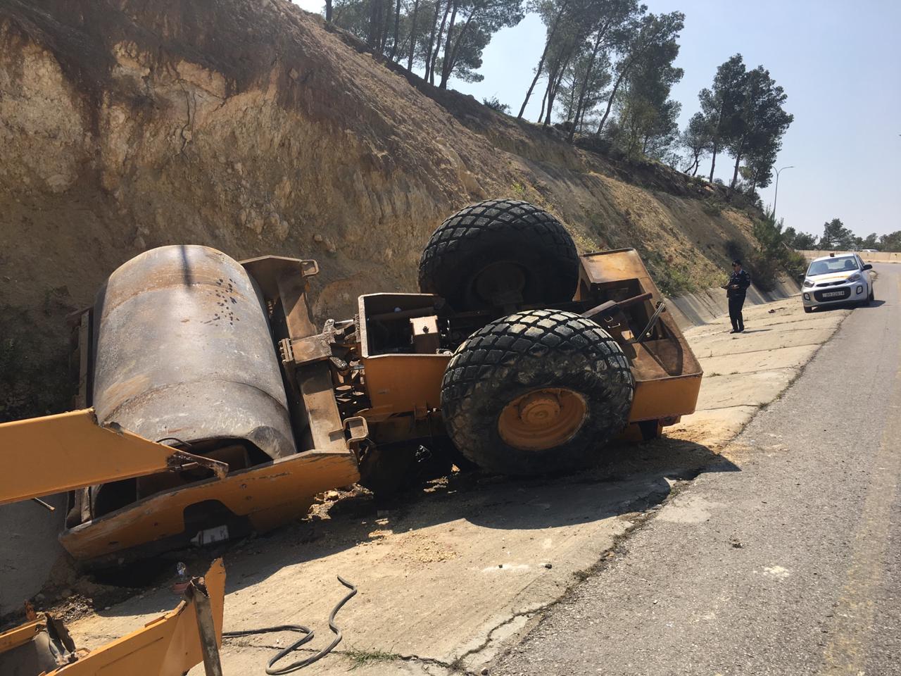 اصابة بالغة بتدهور «مدحلة» في البلقاء