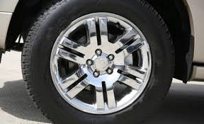 ستيني يدهس ثمانينيا على ’الرصيف‘ في