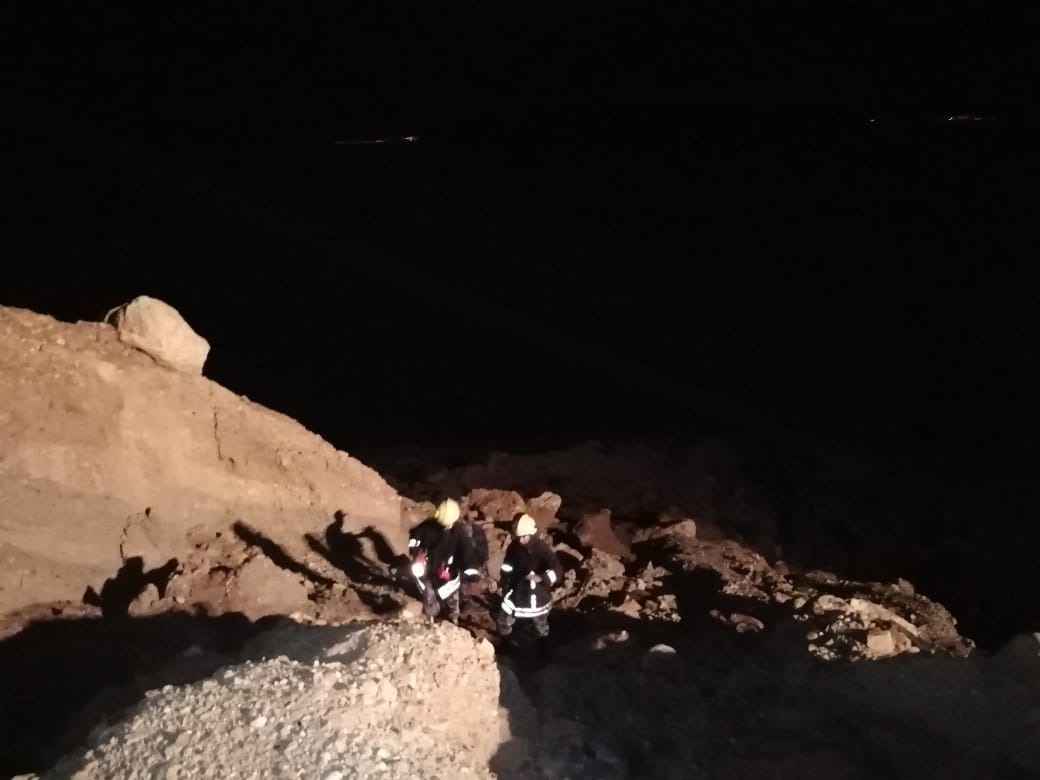 إصابة شخص اثر سقوطه عن مرتفع