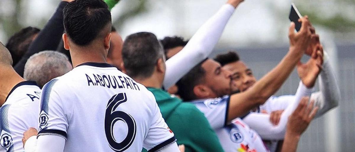 سيلفي لفريق مغربي يتحول إلى كابوس..