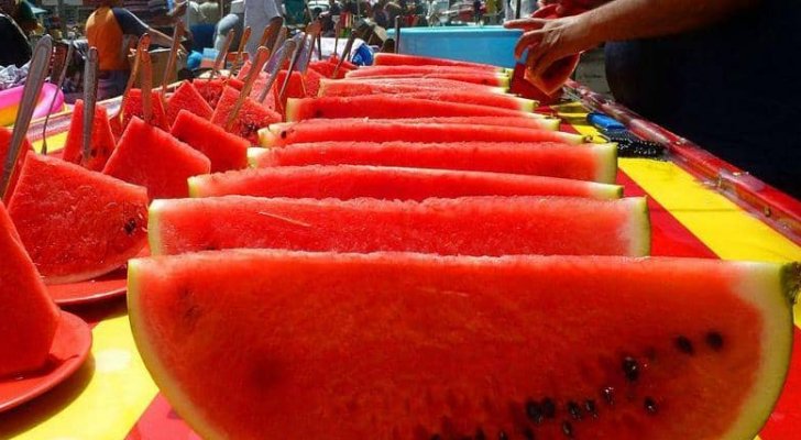 6 أطعمة قد تغنيك عن الماء