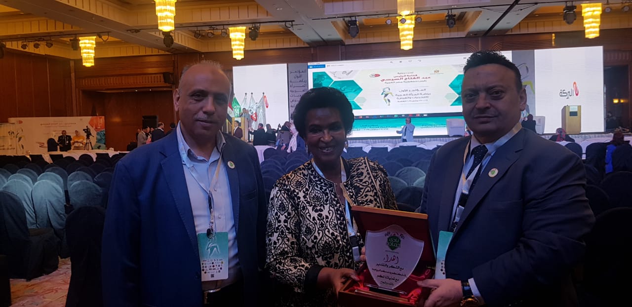 نادي حمادة يطلق برامج لدعم رياضة