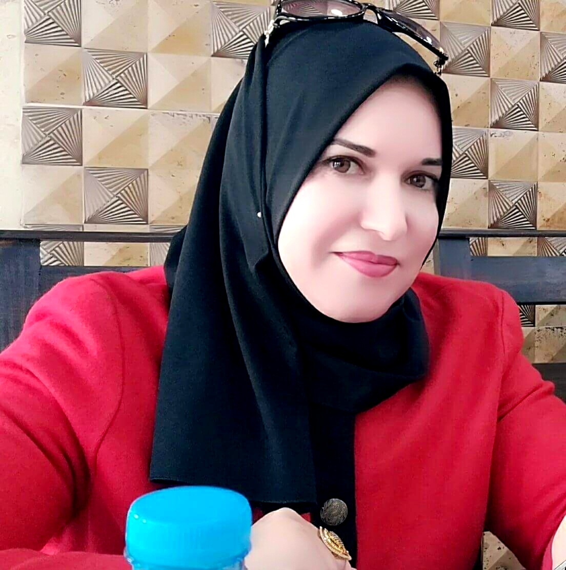 الرواشدة تكتب: صناعة الإدمان تبدأ من