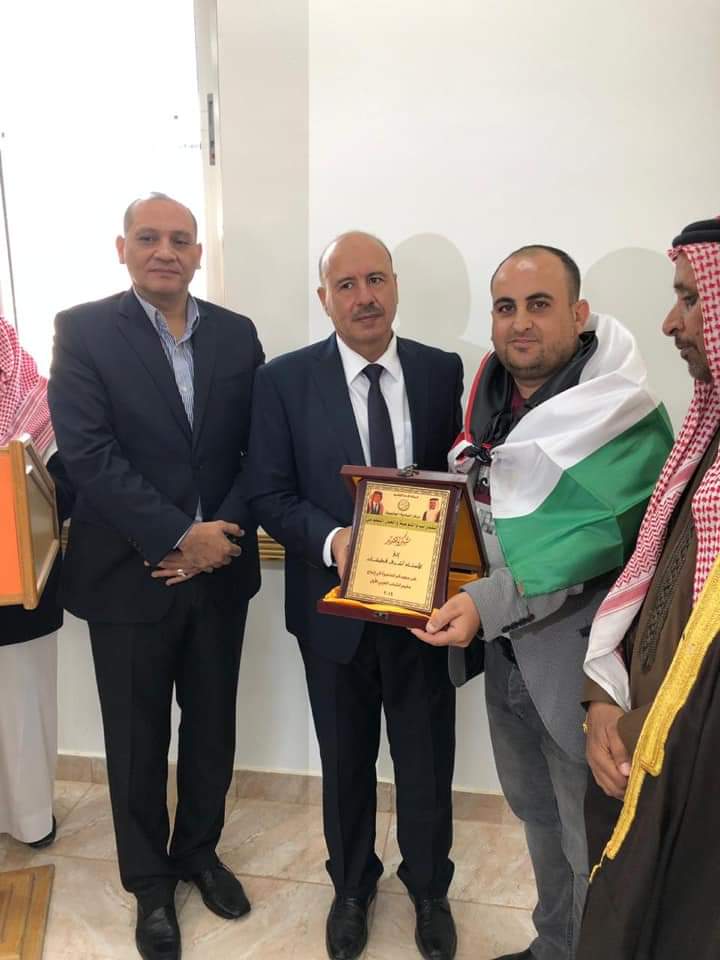 جامعة العقبة للتكنولوجيا تهنيء طالبها القطيشات