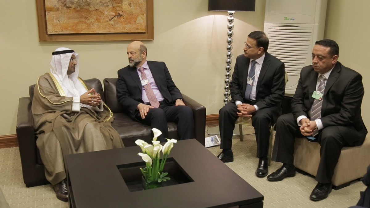 الرزاز: يلتقي عددا من رؤساء الوفود