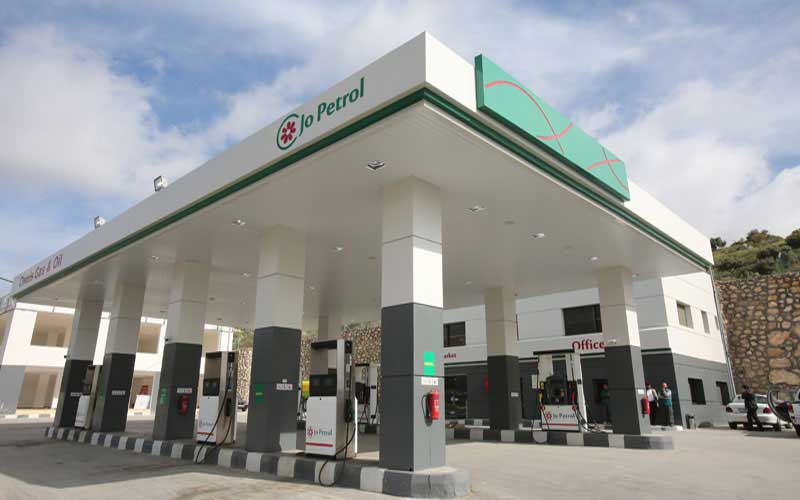 ما الذي يجري في شركة المصفاة؟