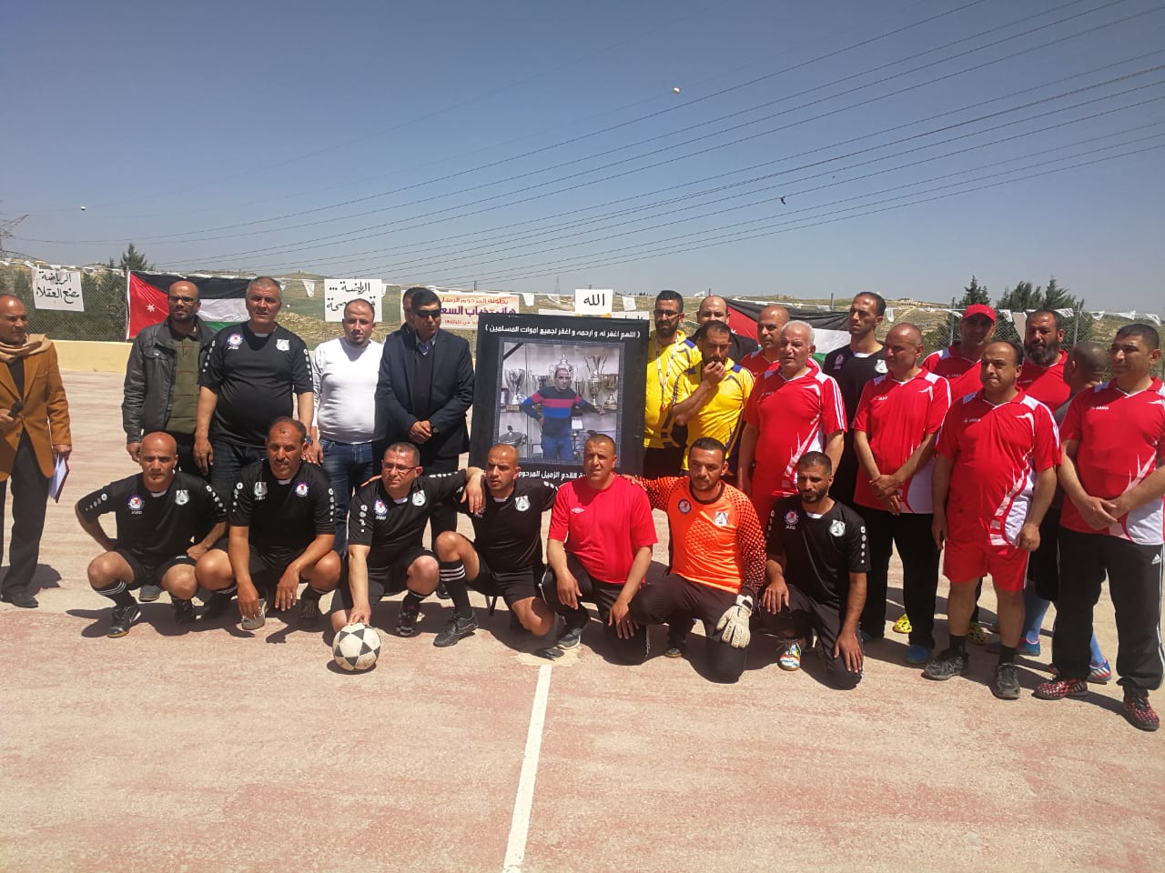 خماسية كلية عمان الجامعية لكرة القدم