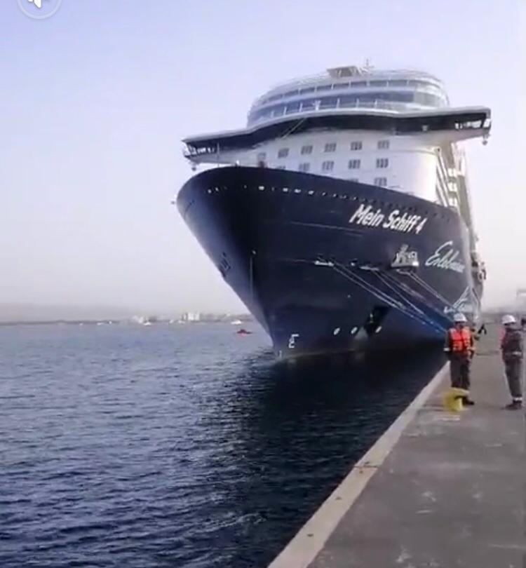 وصول 6000 سائح للعقبة (صور)