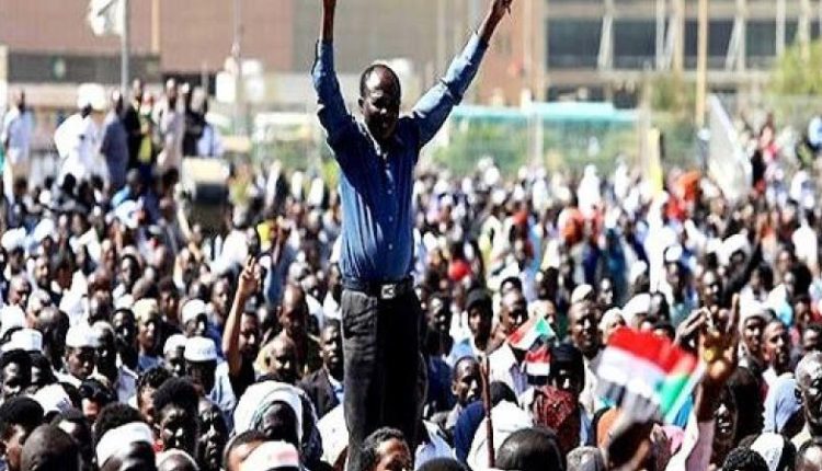 ناشط سوري للسودانيين: ستترحمون على البشير