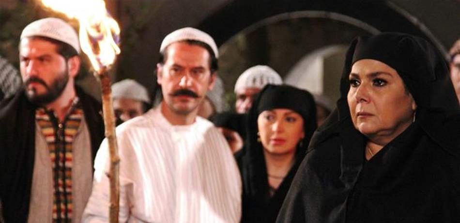 نجمة «باب الحارة» تثير الجدل من