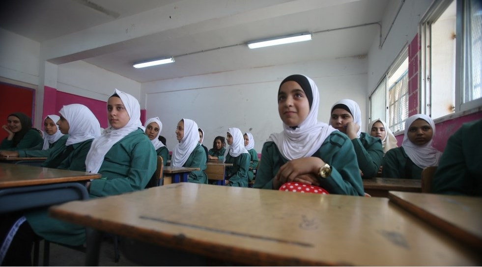 قعوار: خطة لبناء 600 مدرسة خلال