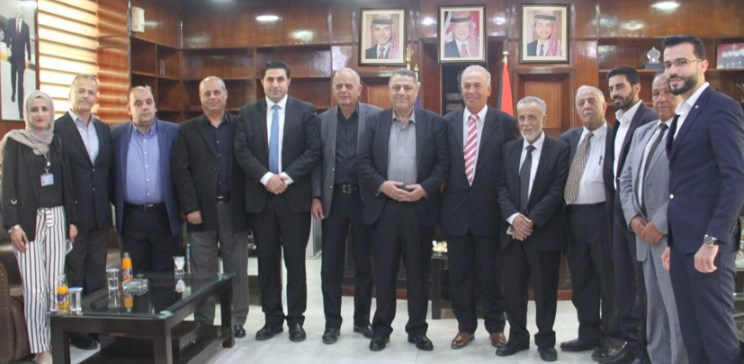 المومني: جامعة الزرقاء مفخرة وطنية