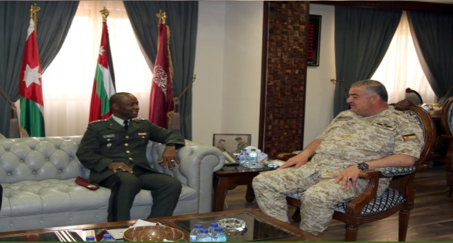 فريحات يستقبل رئيس هيئة الأركان للقوات