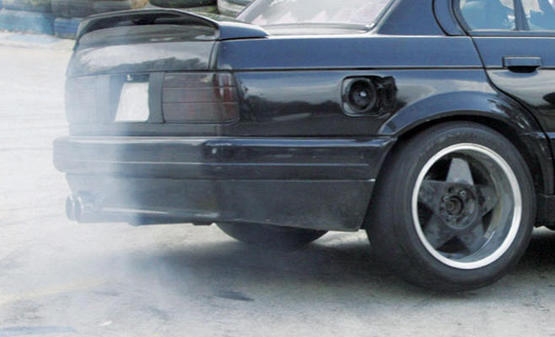 ضبط سائق عرض حياته للخطر