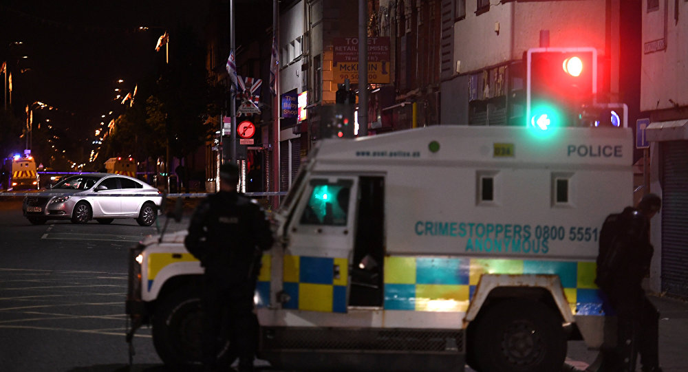 شعر بالظلم لتأخر راتبه فأحرق بيته