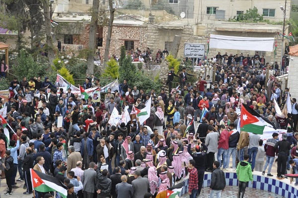 مسيرة شعبية حاشدة في الهاشمية لتأييد