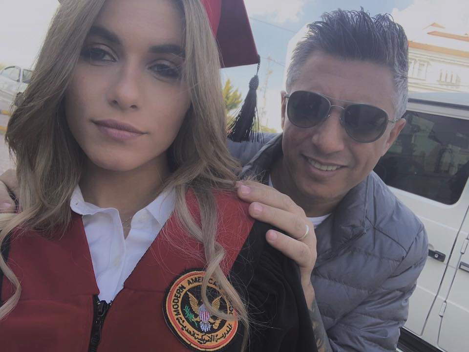 العبداللات يهنئ ابنته بتخرجها.. ماذا قال