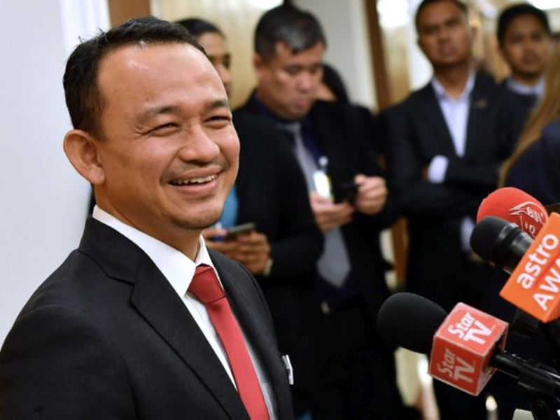 وزير التعليم الماليزي: انا مزلي بن