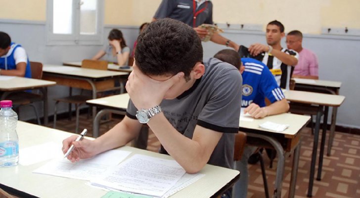 بدء الامتحان النظري لطلبة الشامل اليوم