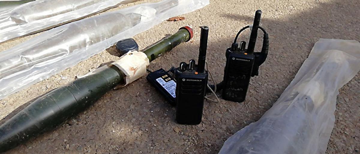 الاحتلال يزعم إحباط تهريب شحنة أسلحة