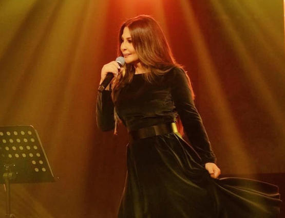 منع إليسا من الرقص والتمايل خلال