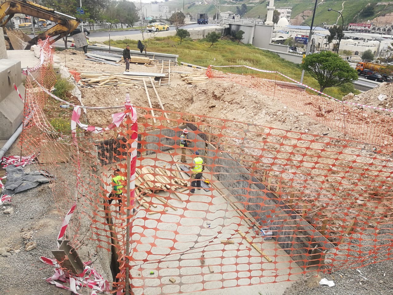 إغلاق اللوب القادم من شارع اليرموك