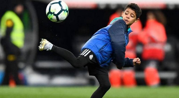 على خطى والده.. ابن رونالدو يضيف