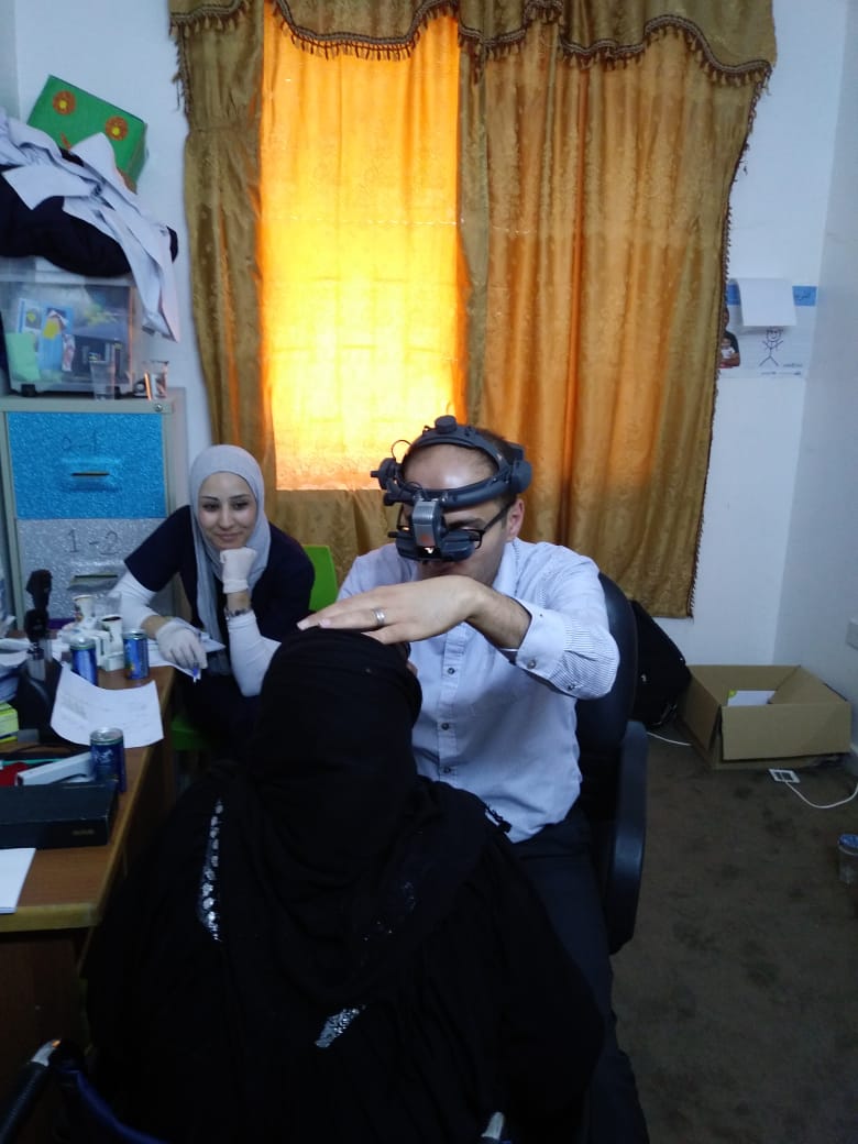 «كرمال عيونك» يقيم يوم طبي مجاني