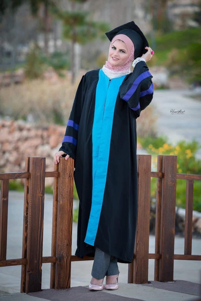 رانيا القرعان.. مبروك الماجستير