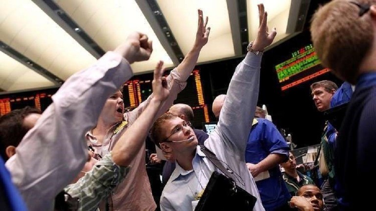 النفط عند أعلى مستوى منذ نوفمبر