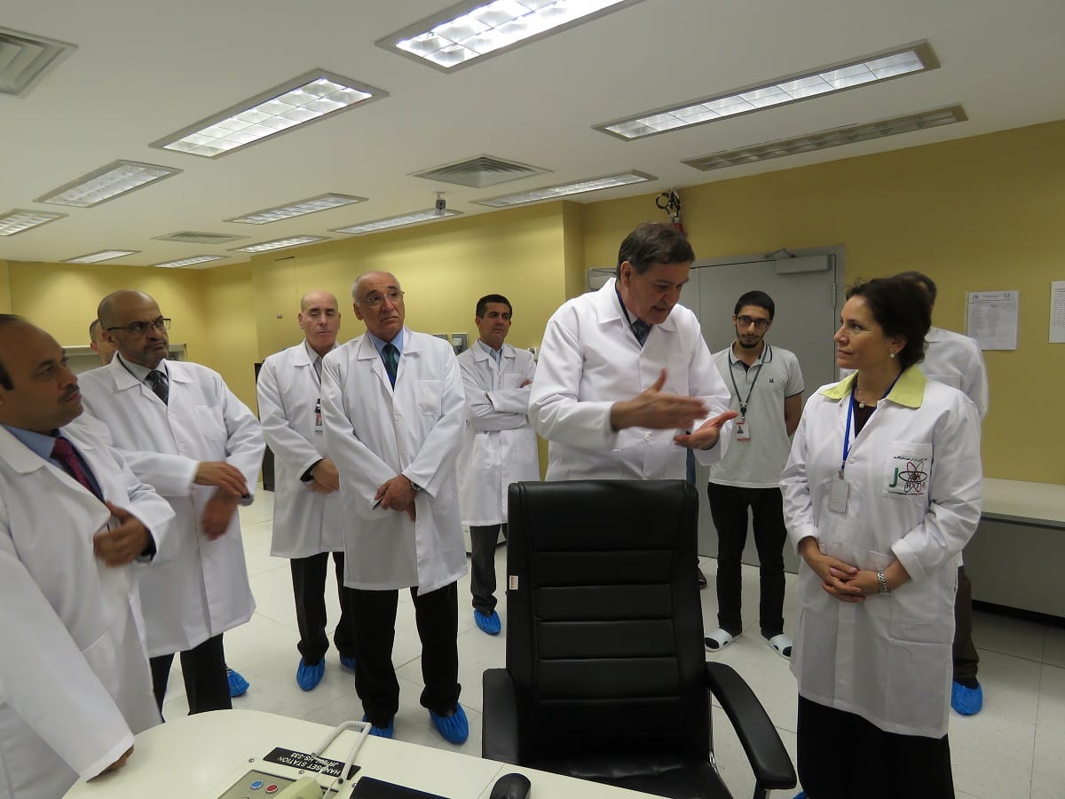  زواتي تطلع على سير العمل بالمفاعل