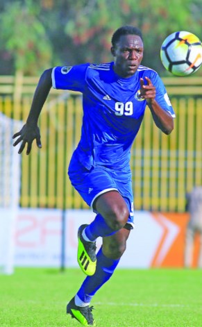 «كرة السلط» ينهي عقد محترفه النيجيري